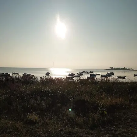 بيت للعطل Charming Harbor Cottage-by Traum Jægerspris