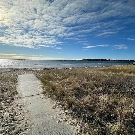 بيت للعطل Charming Harbor Cottage-by Traum *