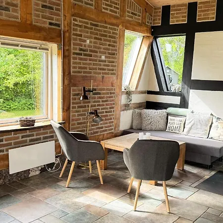 Charming Harbor Cottage-by Traum Semesterbostad *